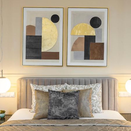 Luxury & Classy Central Apartment With 3Bedrm, 2Bathrm 부다페스트 외부 사진